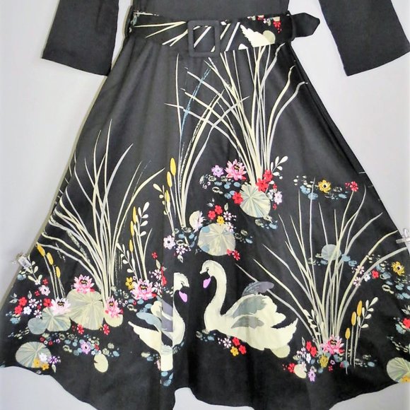 IHOT - retro rockabilly style swan dress - size small - Picture 2 of 11